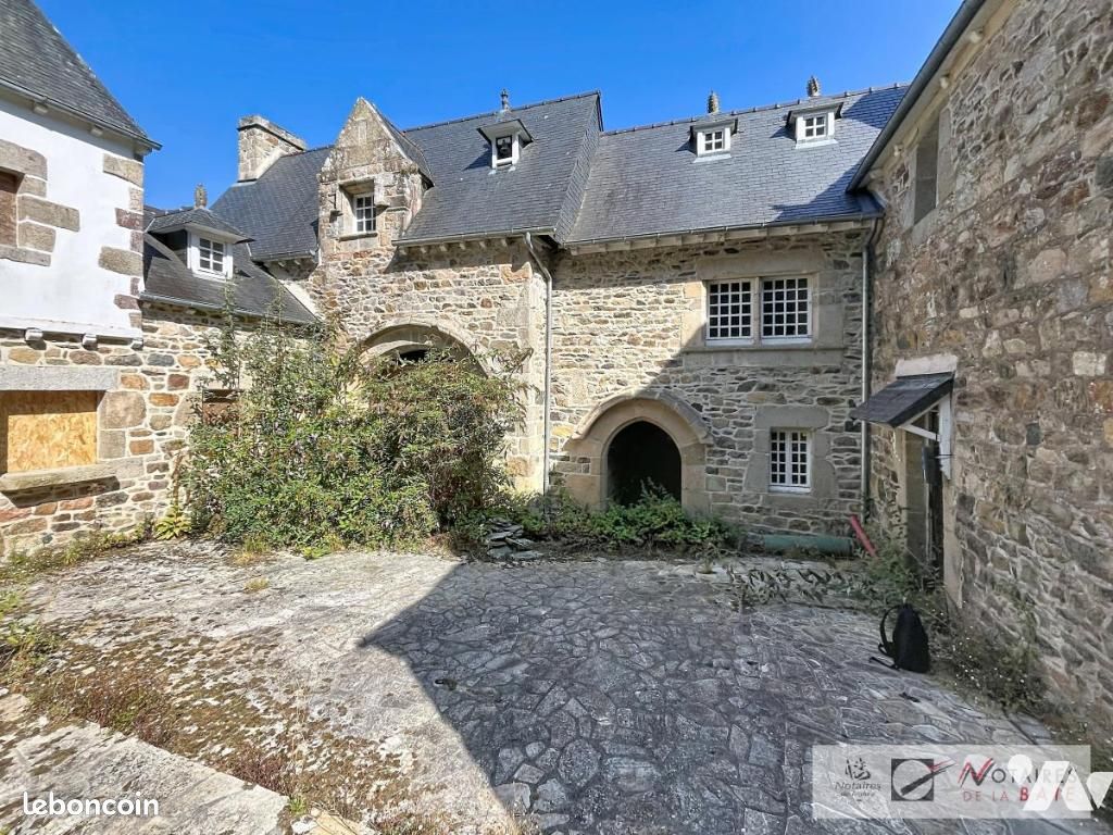Maison 10 pièces 230 m² · à Ploubazlanec · 230 m² · 480 000 €