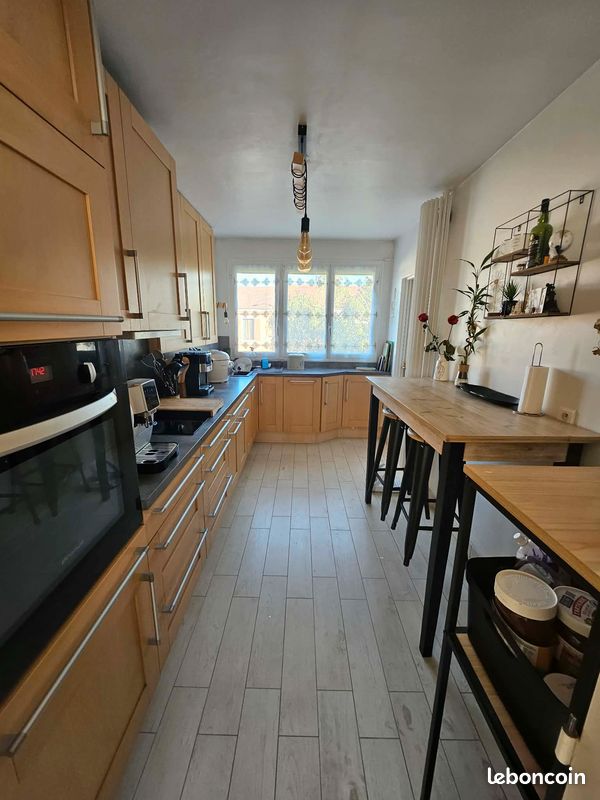 Appartement 3 pièces 73 m² · à Roanne · 73 m² · 125 000 €