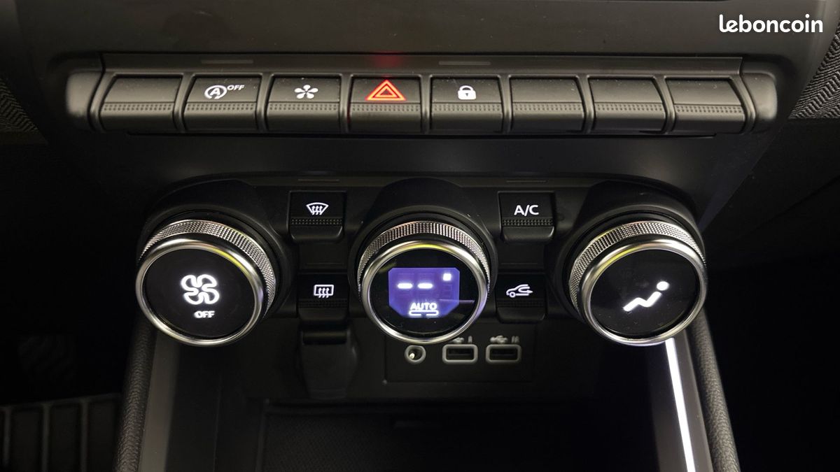 Renault clio tce 90 ch gsr2 techno (image 26)