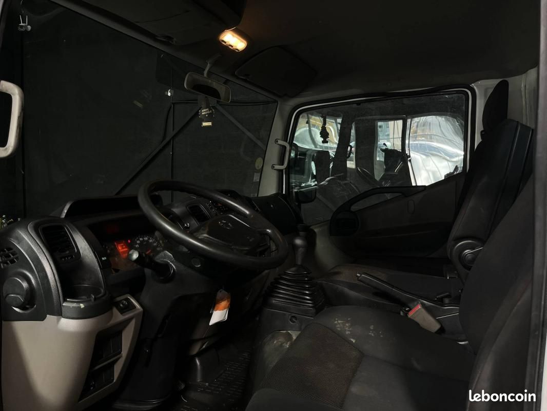 Nissan Cabstar Nt400 Ccb 3.0D 150 Dépanneuse (image 14)
