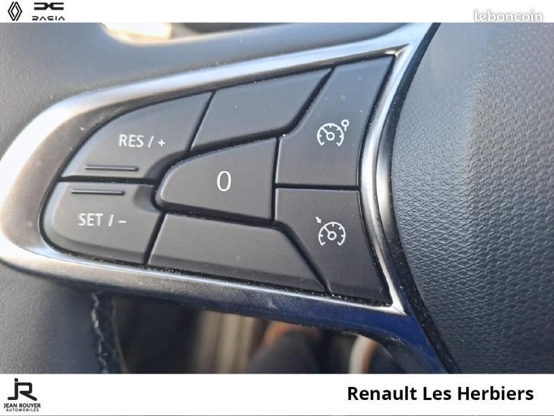 Renault Clio 1.5 dCi 100ch Evolution - 25 (image 17)