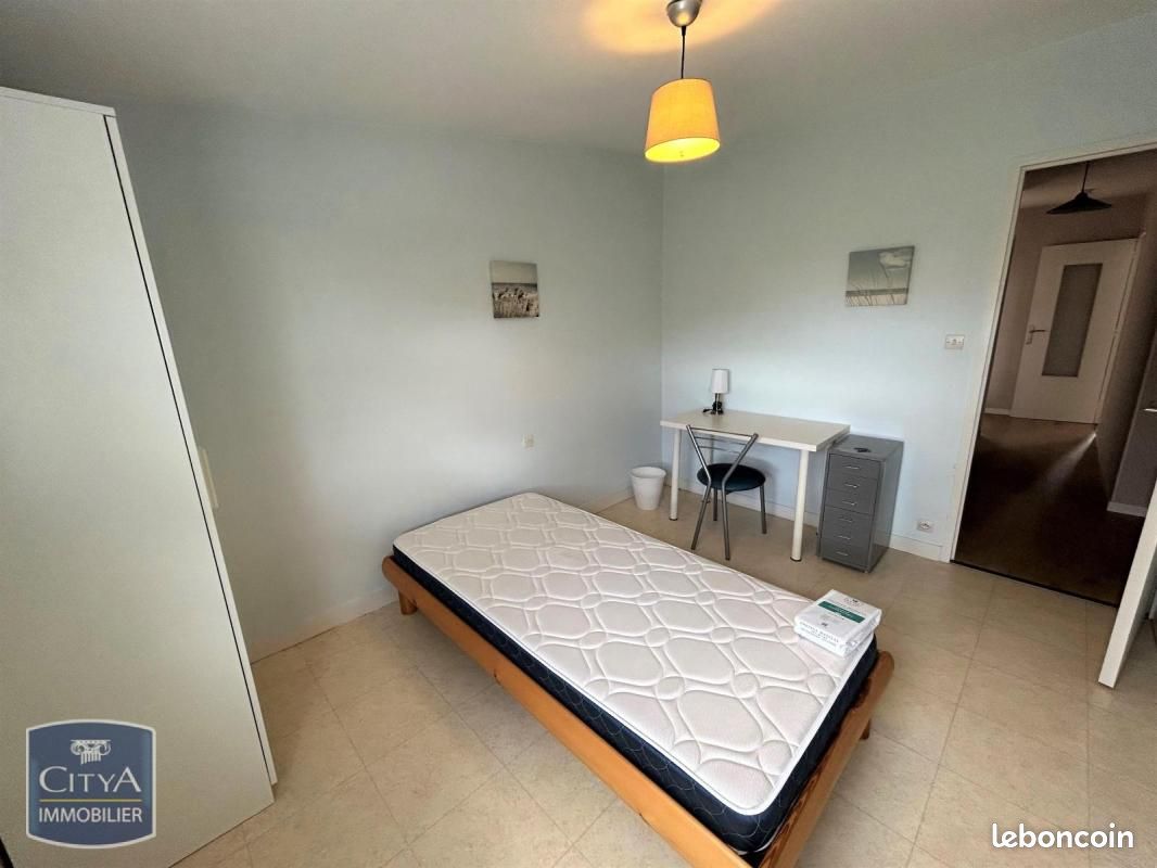 Appartement 1 pièce 11 m² · à Cholet · 11 m² · 350 €/mois