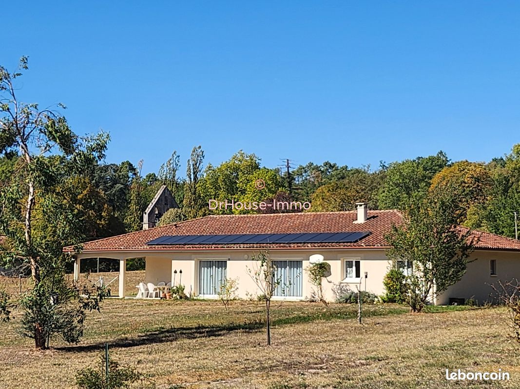 Maison 6 pièces 215 m² · à Église-Neuve-d'Issac · 215 m² · 299 000 €