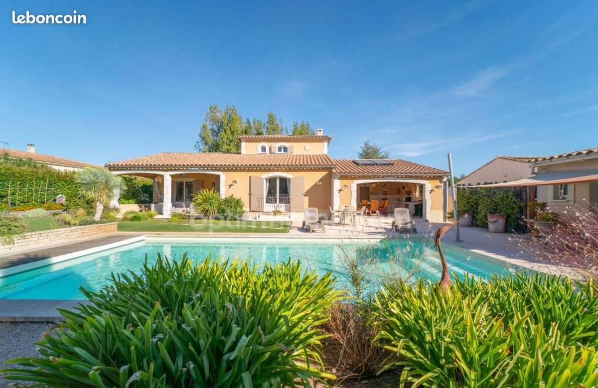 Maison 5 pièces 145 m² · à Paradou · 145 m² · 1 250 000 €