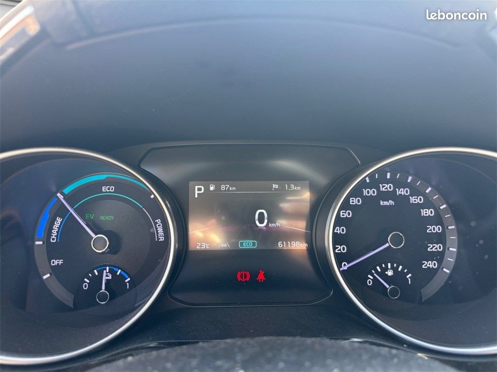 Kia Xceed HYBRIDE RECHARGEABLE 1.6 GDI 141CH DCT6 Active (image 25)
