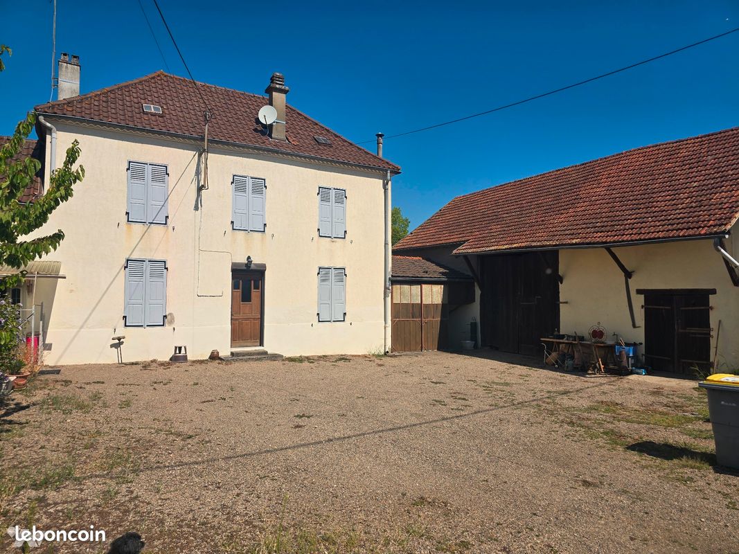 Maison 5 pièces 109 m² · à Hauterive · 109 m² · 158 000 €