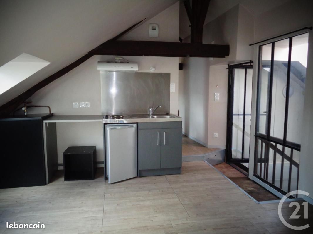 Immeuble 165 m² · à Fougères · 165 m² · 322 090 €