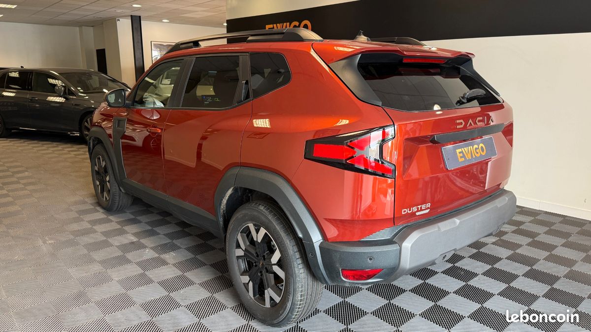 DACIA DUSTER HYBRID 155ch BVA 4X2 EXTREME SUREQUIPE (image 12)