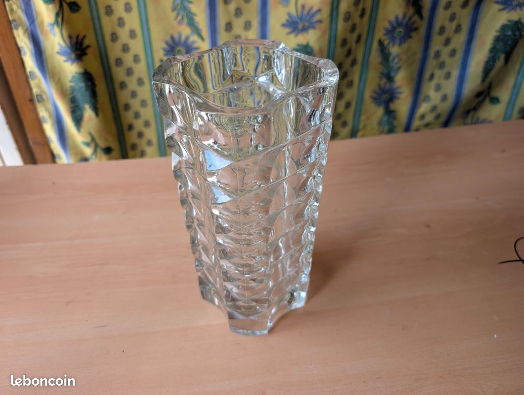 Vases en cristal anciens (image 1)