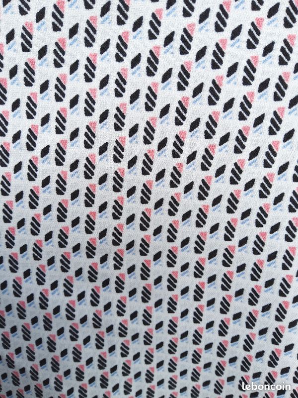 Vends chemisier forme blouse (image 4)