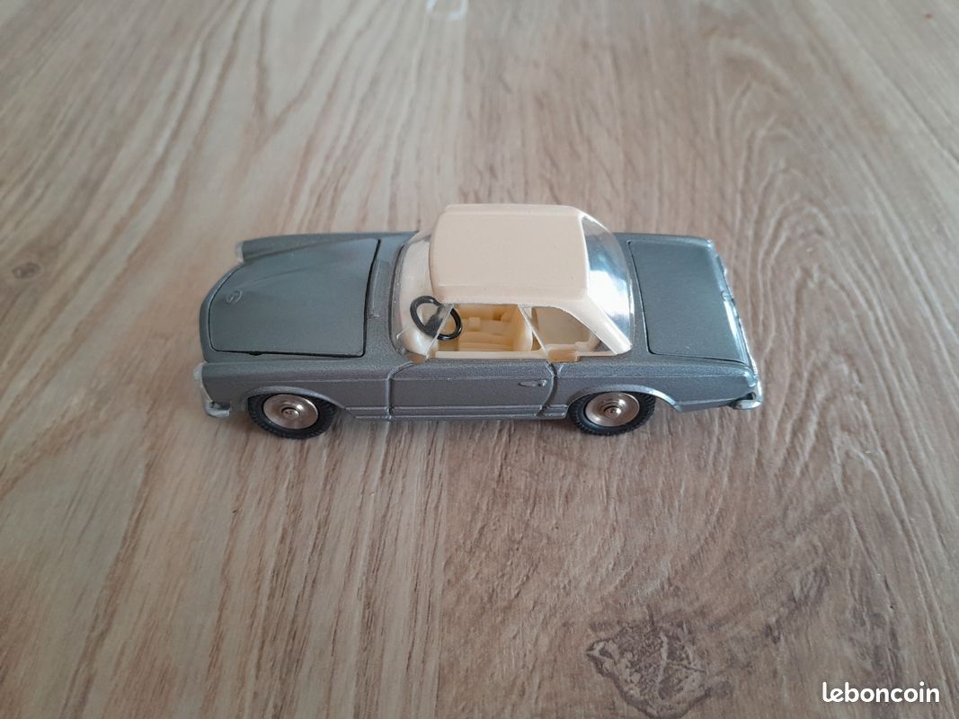 Dinky toys mercedes benz 230 sl (image 2)