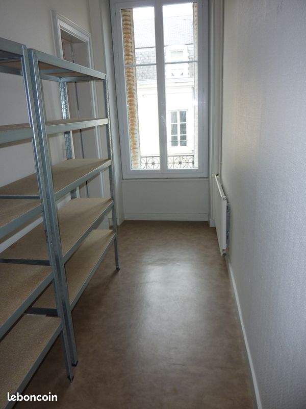 Grand T3 73,28 m², rue Saint Paul à LIMOGES, immeuble calme - 2 chambres - 570  hors charges - proche centre - Limoges 87000 Centre-Hôtel de Ville Emailleurs (image principale 2)