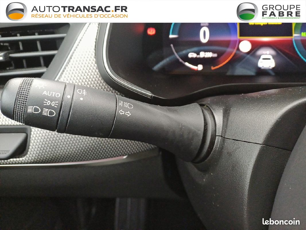 RENAULT Arkana E-Tech hybride 145 - 22 Techno (image 14)