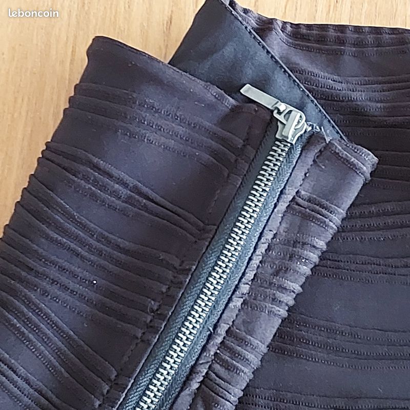 Minijupe vintage noire zippée taille 38 - danayel (image 4)