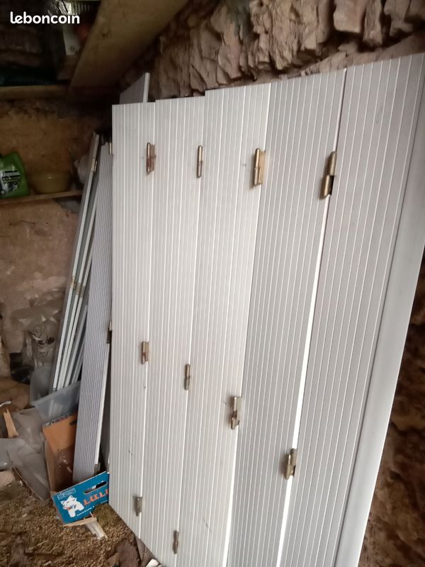 Q vendre Volets PVC (image 1)