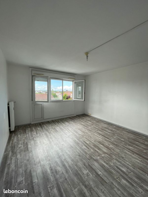Appartement 3 pièces 70 m² · à Troyes · 70 m² · 675 €