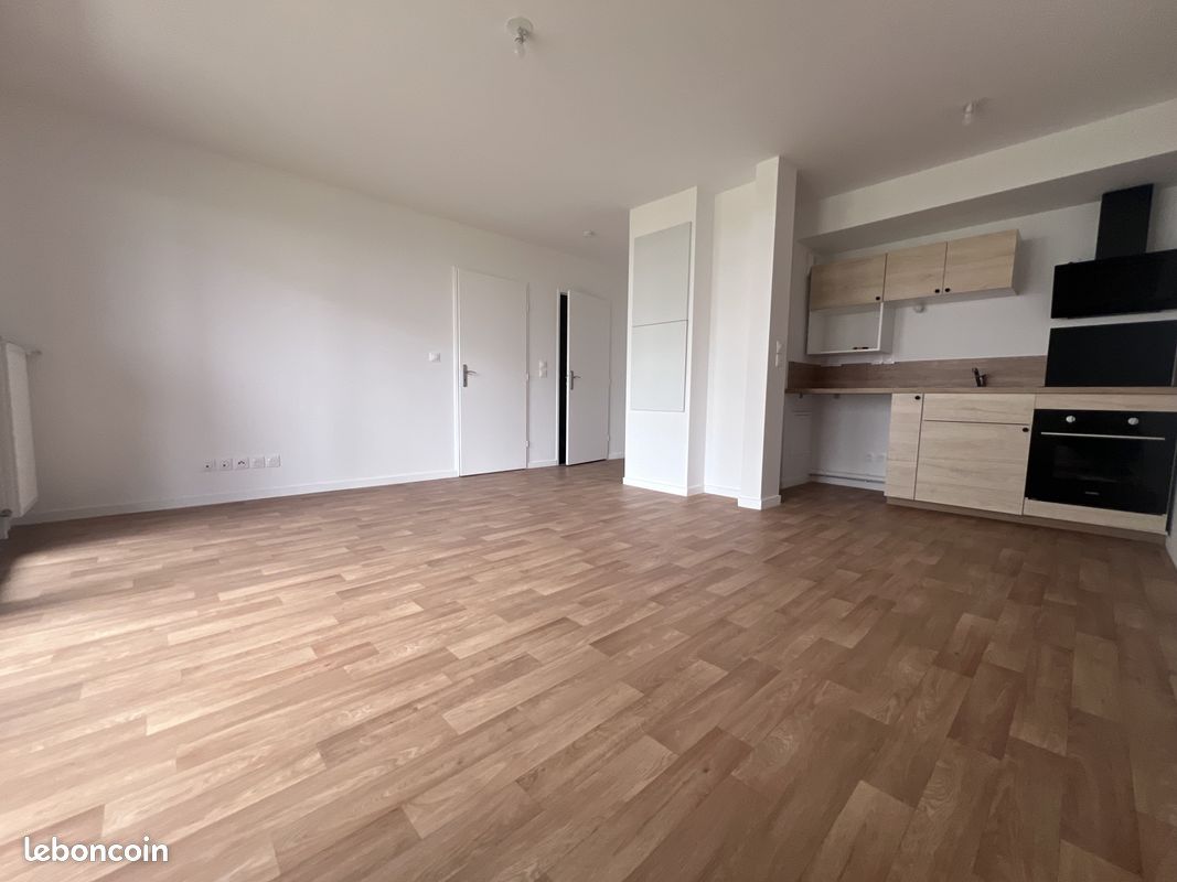 Appartement 2 pièces 43 m² · à Bussy-Saint-Georges · 43 m² · 825 €/mois