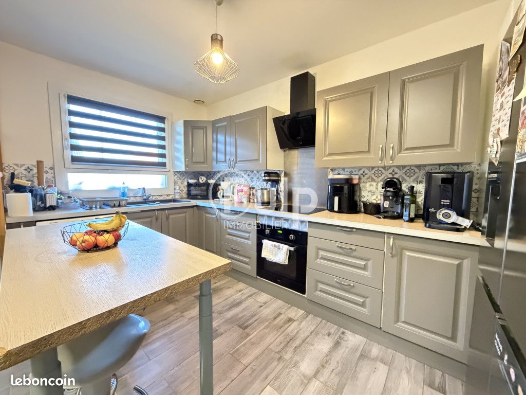 Maison 5 pièces 86 m² · à Hantay · 86 m² · 260 000 €