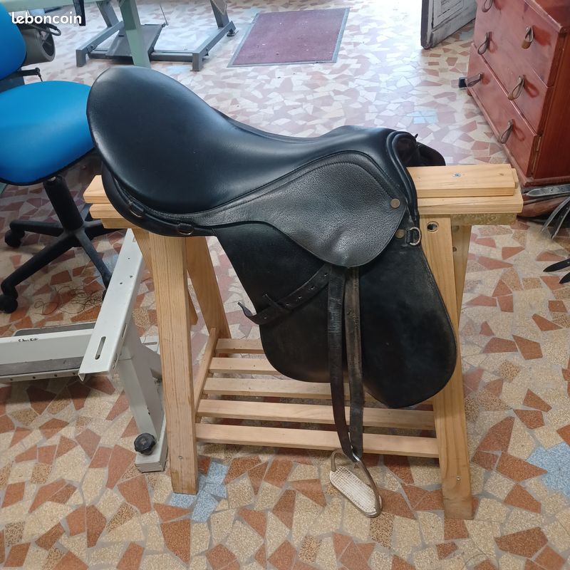Selle equitation (image 1)