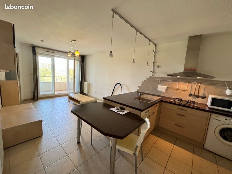 Appartement 2 pièces 44 m² · à Lambesc · 44 m² · 800 €/mois
