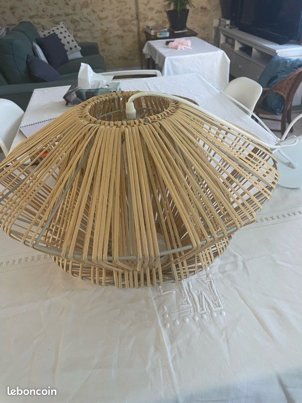 Lustre suspension (image 1)