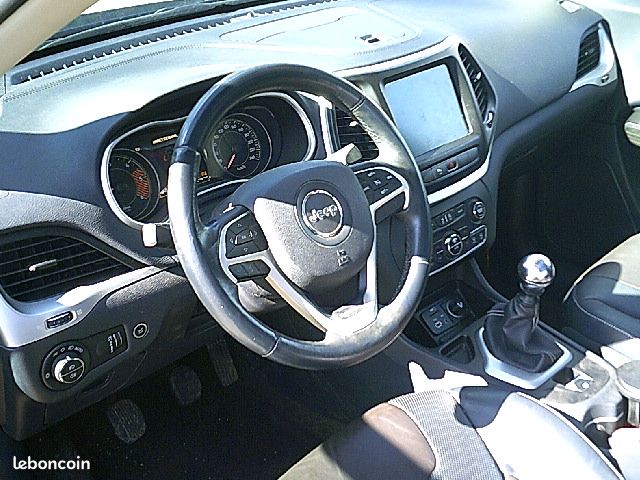 Jeep Cherokee 2.0 diesel 140 - 165 000 kms (image 4)