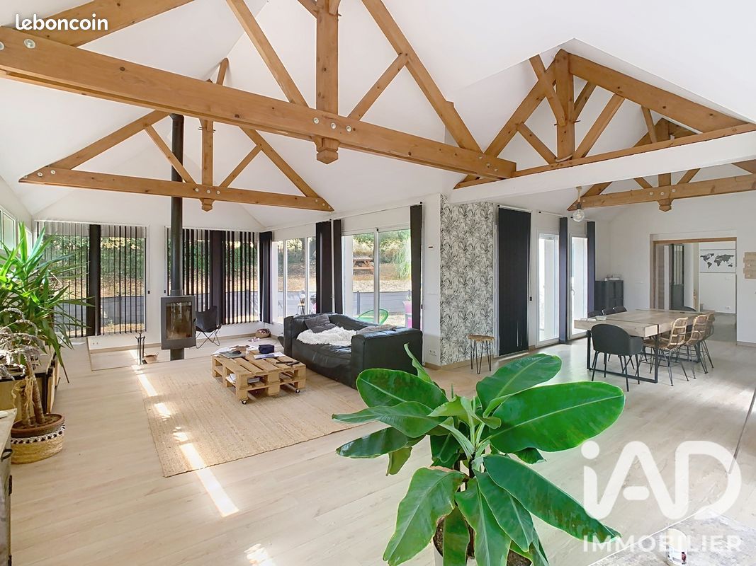 Maison 7 pièces 173 m² · à Saint-Fargeau-Ponthierry · 173 m² · 397 000 €