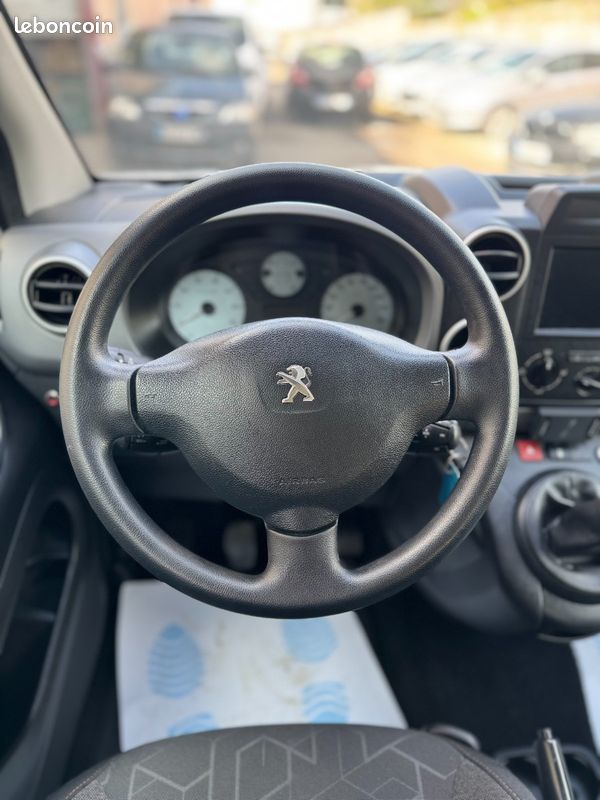 Peugeot Partner Tepee 1.6 Blue-HDi 100CH Active (image 10)