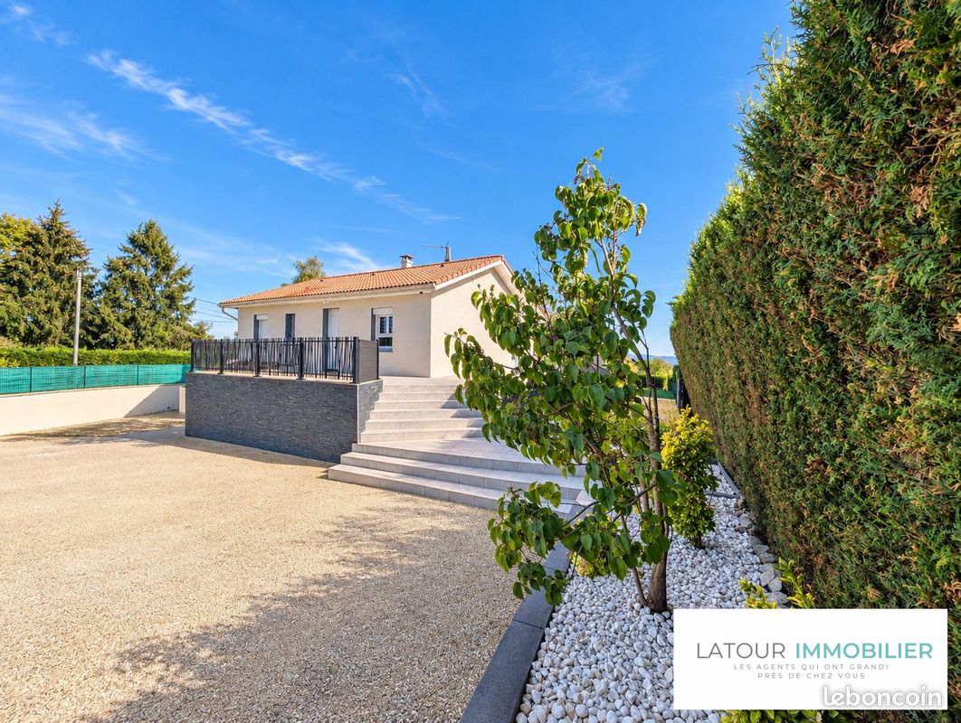 Maison 5 pièces 90 m² · à Ruy-Montceau · 90 m² · 320 000 €