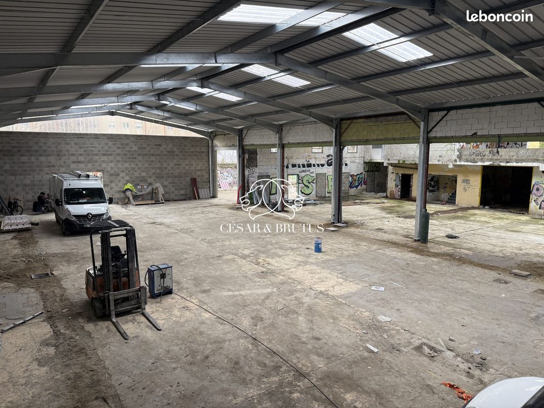 Local 2600 m² Villeurbanne (image 7)