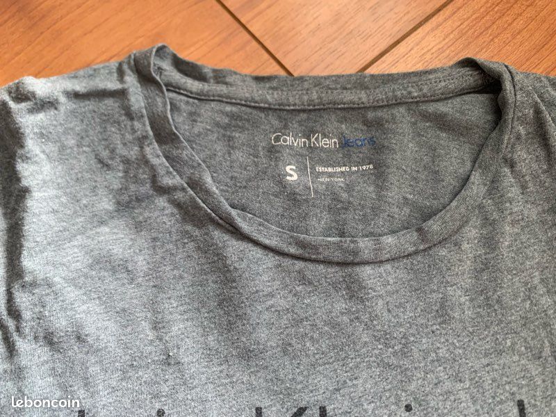 TEE shirt Calvin Klein (image 2)