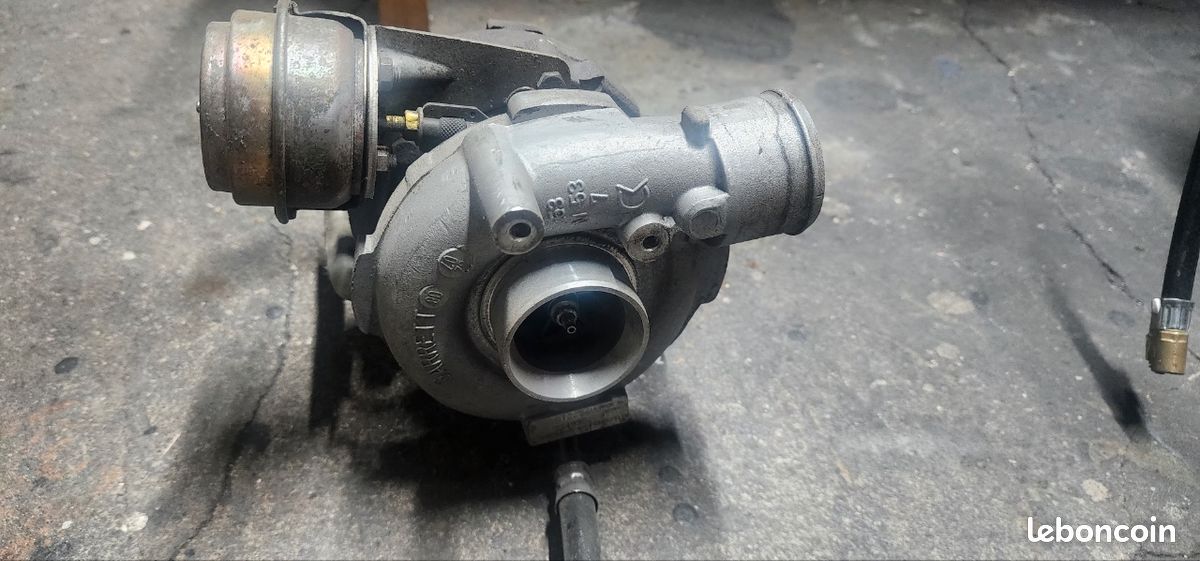 Turbo BMW 330d e46 (image 3)