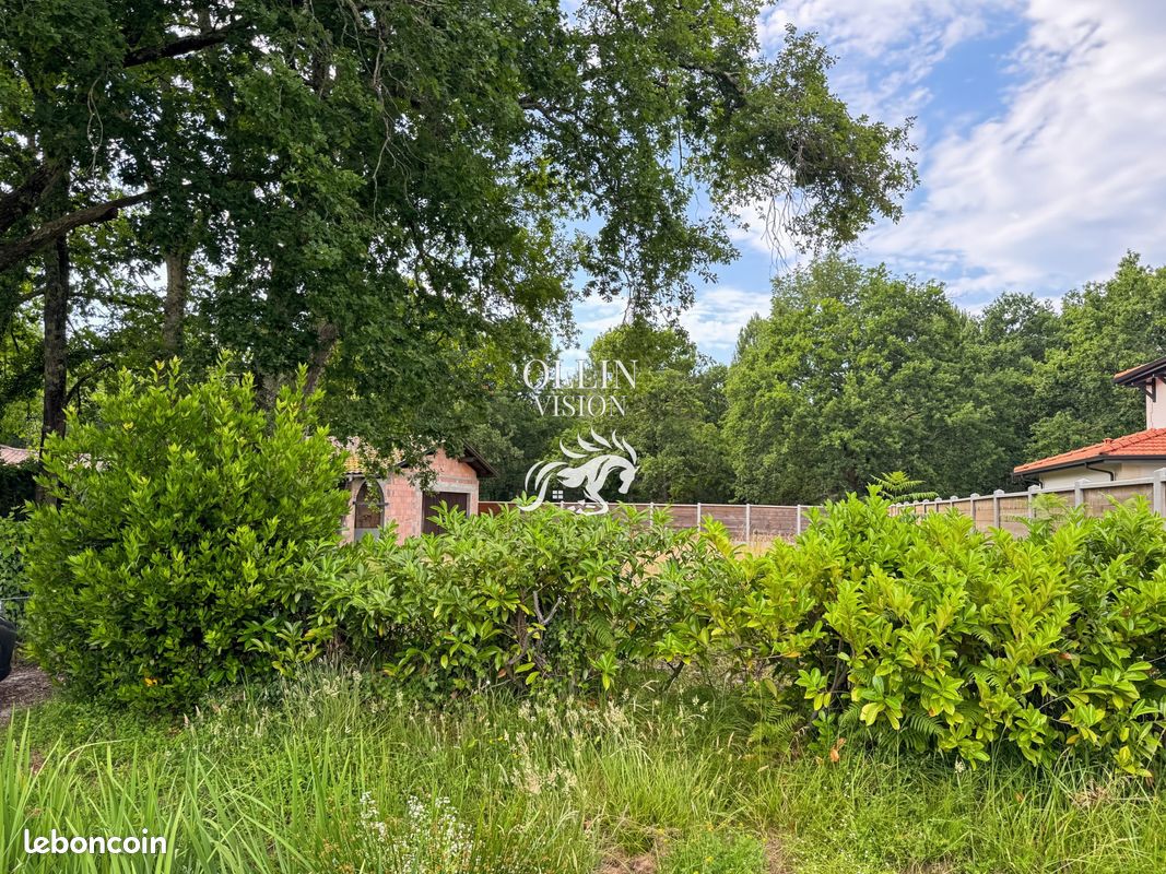 Terrain 622 m² · à La Teste-de-Buch · 622 m² · 330 000 €