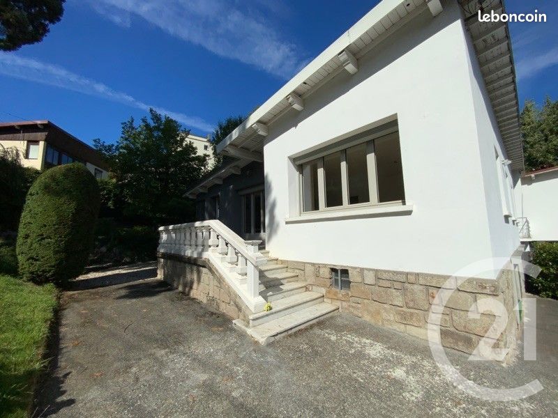 Maison 6 pièces 162 m² · à Saint-Étienne · 162 m² · 1 720 €
