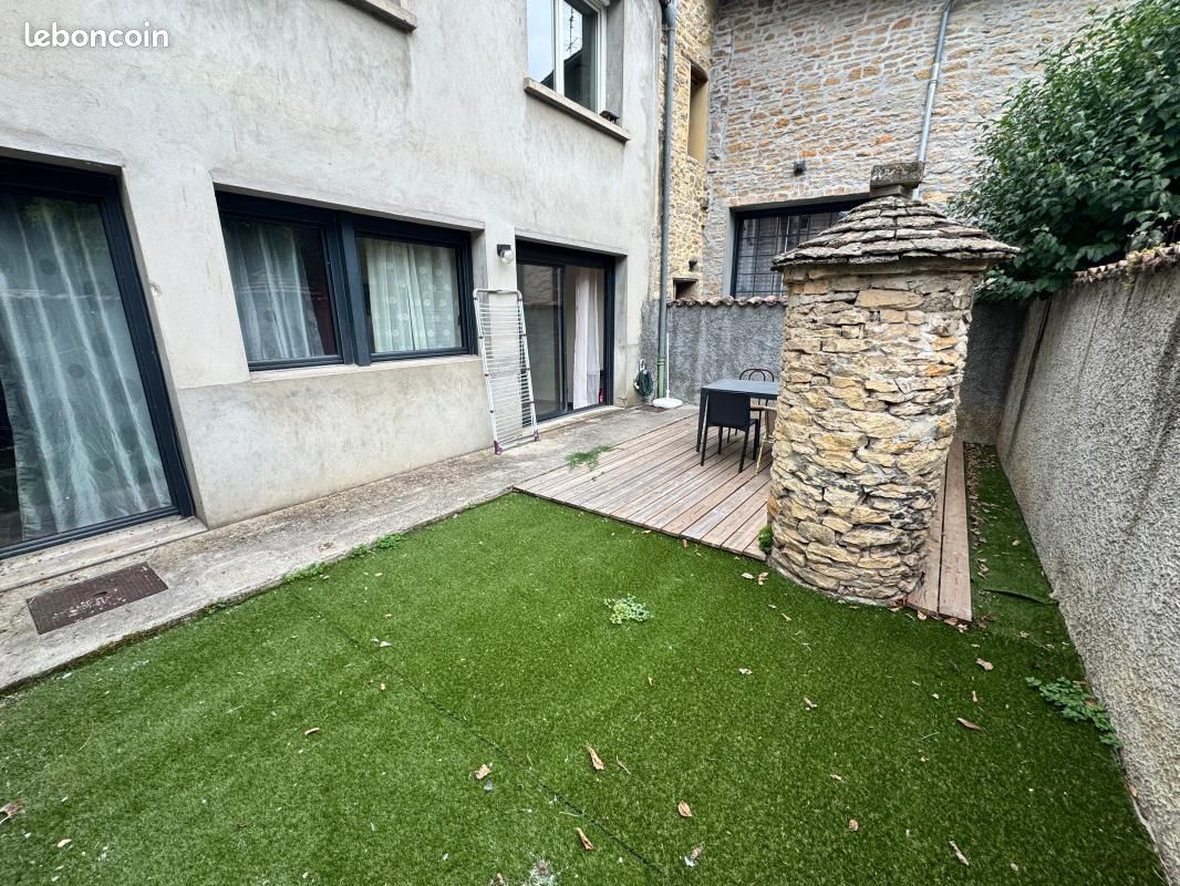 Appartement 3 pièces 60 m² · à Crémieu · 60 m² · 1 100 €/mois