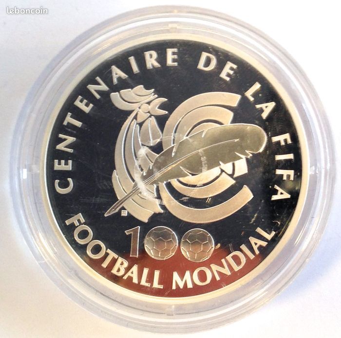 1 Euro 1/2 CENTENAIRE DE LA FIFA 2004 (image 1)