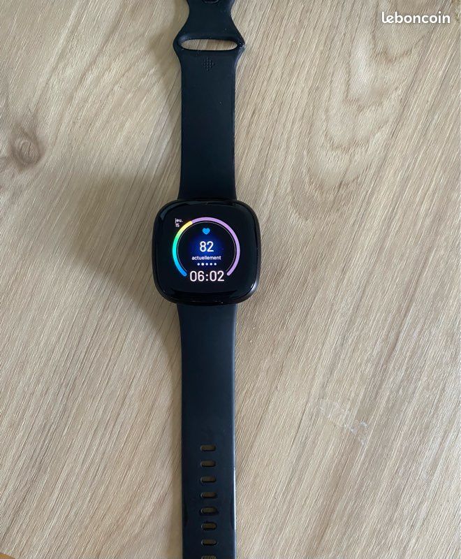 Fit bit versa 3 (image 3)