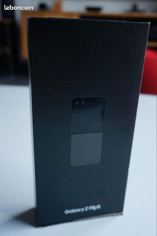 Samsung z flip 5 (image 7)