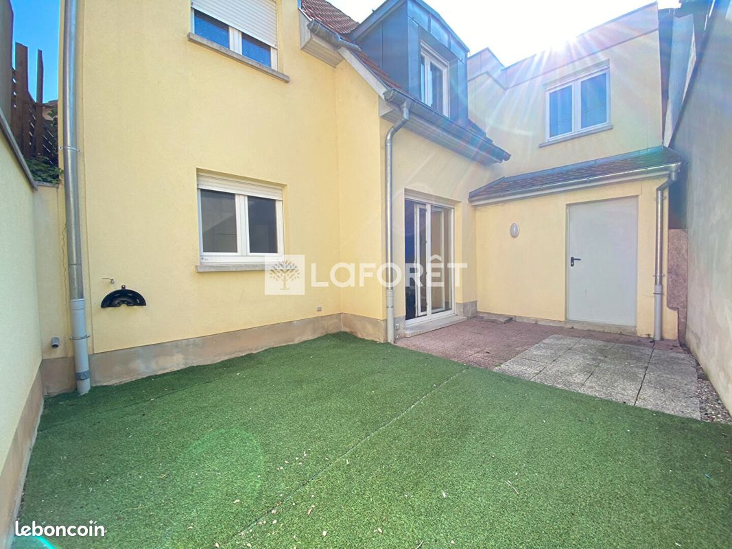 Appartement 4 pièces 78 m² · à Benfeld · 78 m² · 885 €