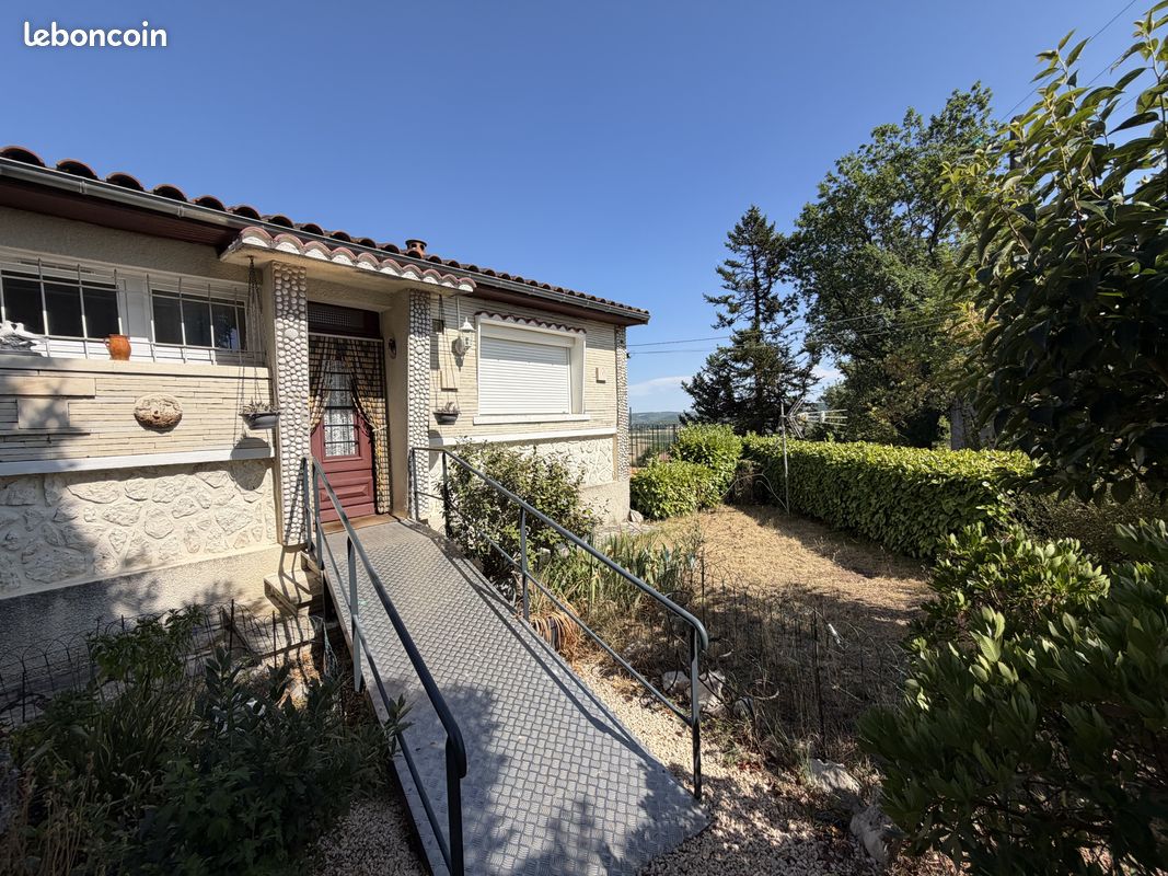 Maison 7 pièces 65 m² · à Puy-l'Évêque · 65 m² · 129 000 €