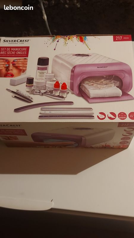 Set de manicure avec sèche ongles (image 3)