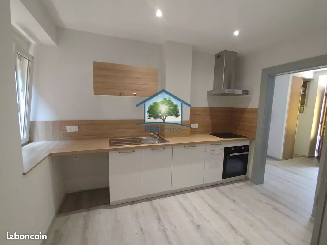 Appartement 2 pièces 75 m² · à Menchhoffen · 75 m² · 680 €