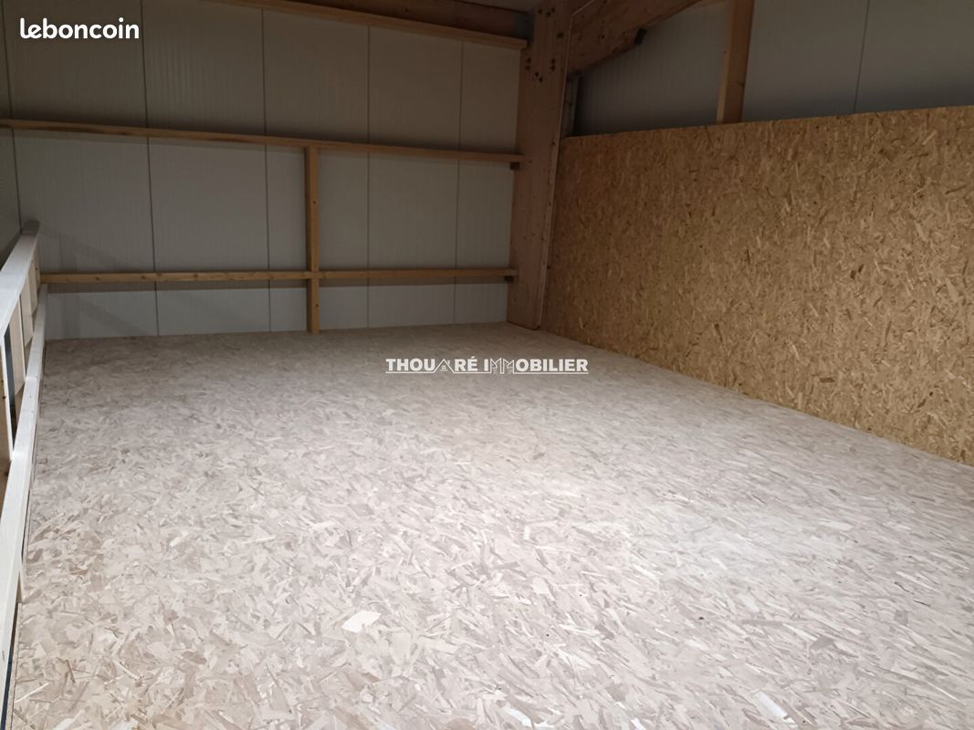 Bureaux 150 m² LA CHAPELLE BASSE MER (image 2)