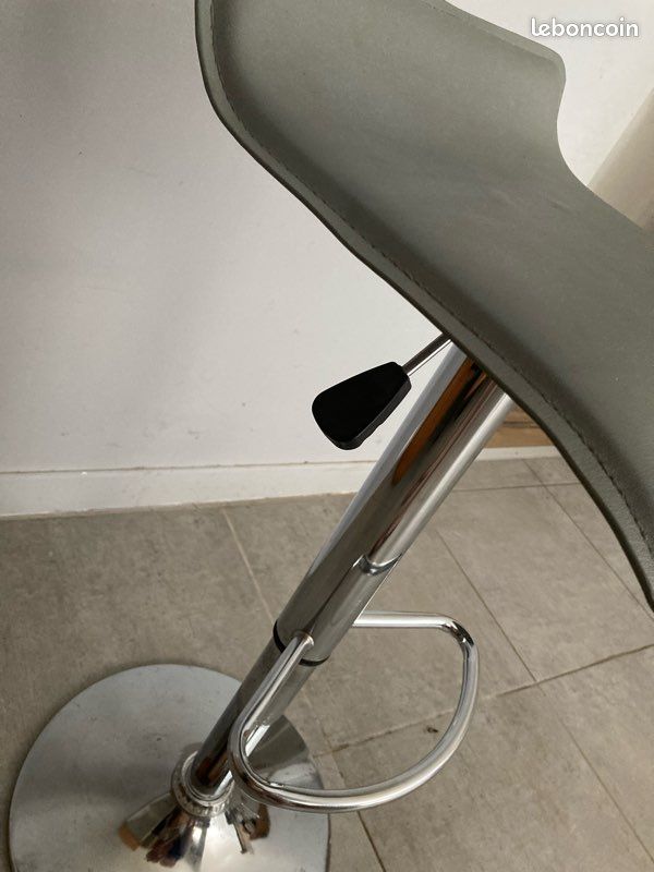 2 tabourets de bar (image 4)