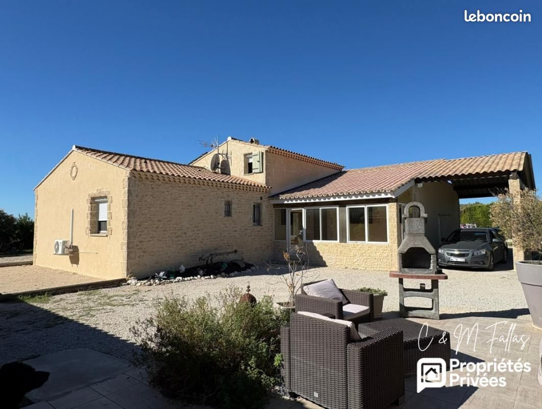 Maison 10 pièces 210 m² · à Séguret · 210 m² · 569 000 €