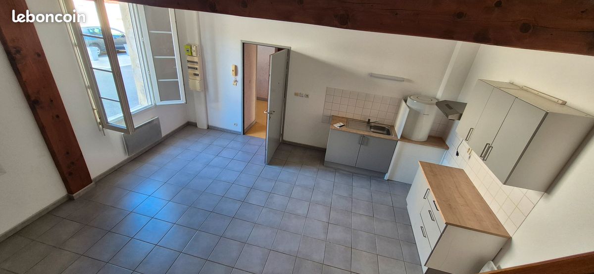 Appartement 3 pièces 53 m² · à Saint-Césaire · 53 m² · 450 €/mois