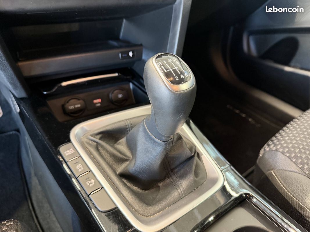 KIA XCeed 1.6 CRDi 136 ch MHEV iBVM6 Design (image 23)