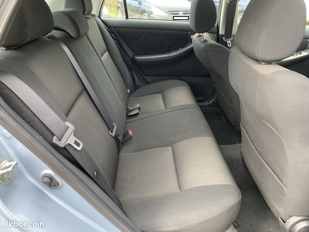 TOYOTA COROLLA 2.0 D-4D 16V 116cv SOL (image 5)
