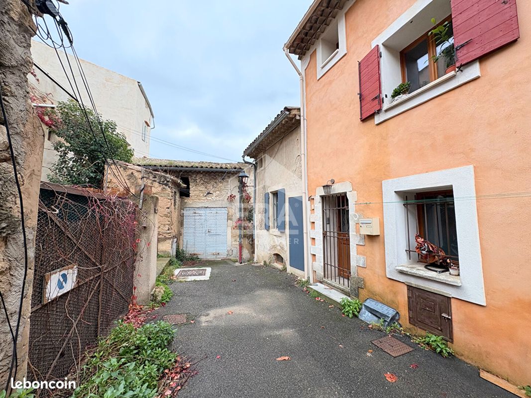 Maison 3 pièces 58 m² · à Cucuron · 58 m² · 800 €/mois