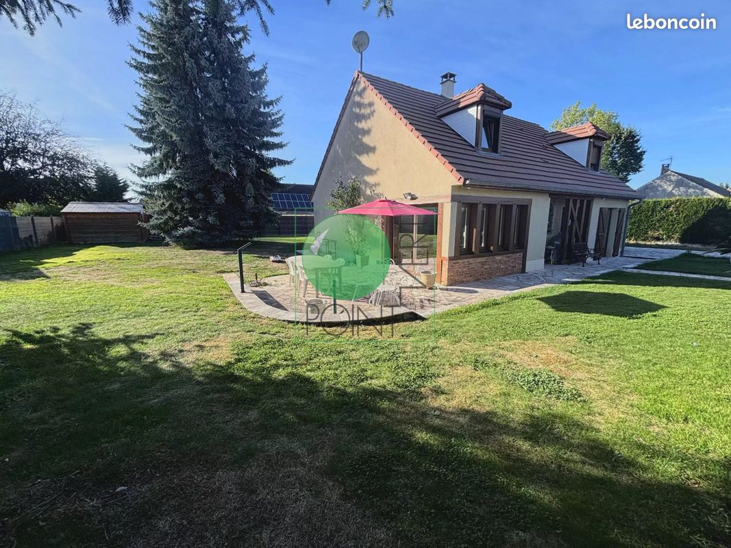 Maison 6 pièces 137 m² · à Champcueil · 137 m² · 436 000 €